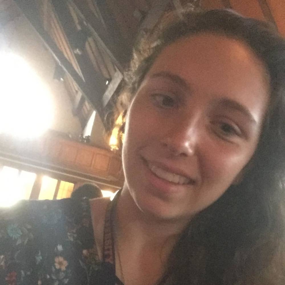 Meet your Posher, Ashley